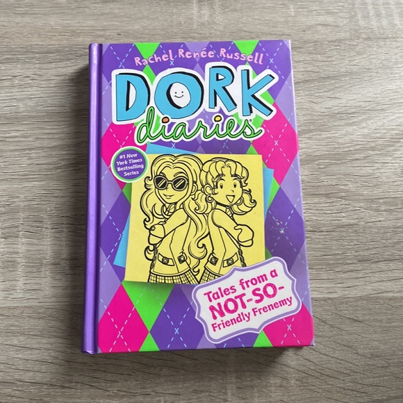 DORK diaries book series! ( 12.99 each ) (MESSAGE ME FOR INDIVIDUAL BOOK) - Picture 5 of 8